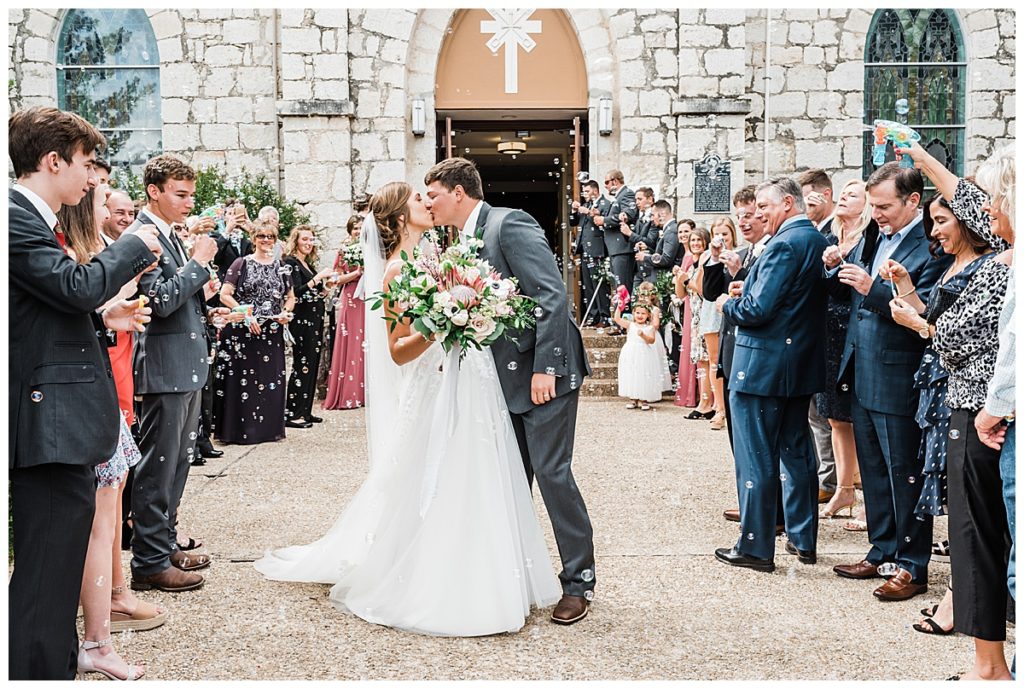 bride and groom married in New Braunfels church